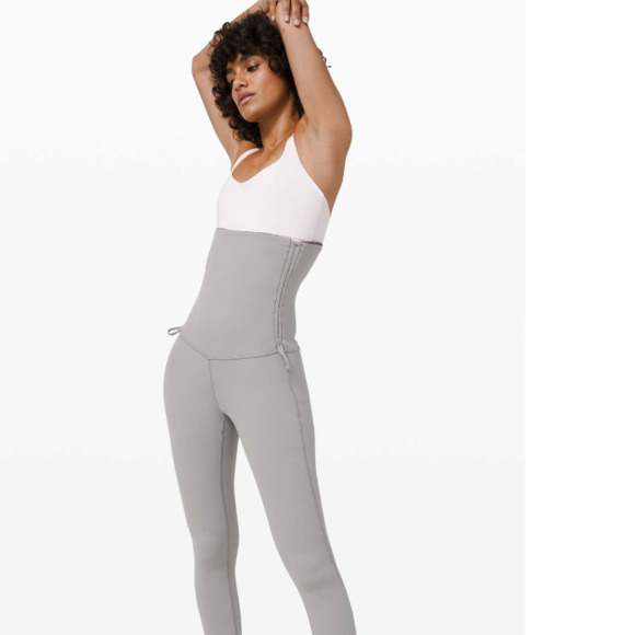 Lululemon Hug your Core SHR Tight 28"
Rejuvenate Size 4 - Picture 3 of 4